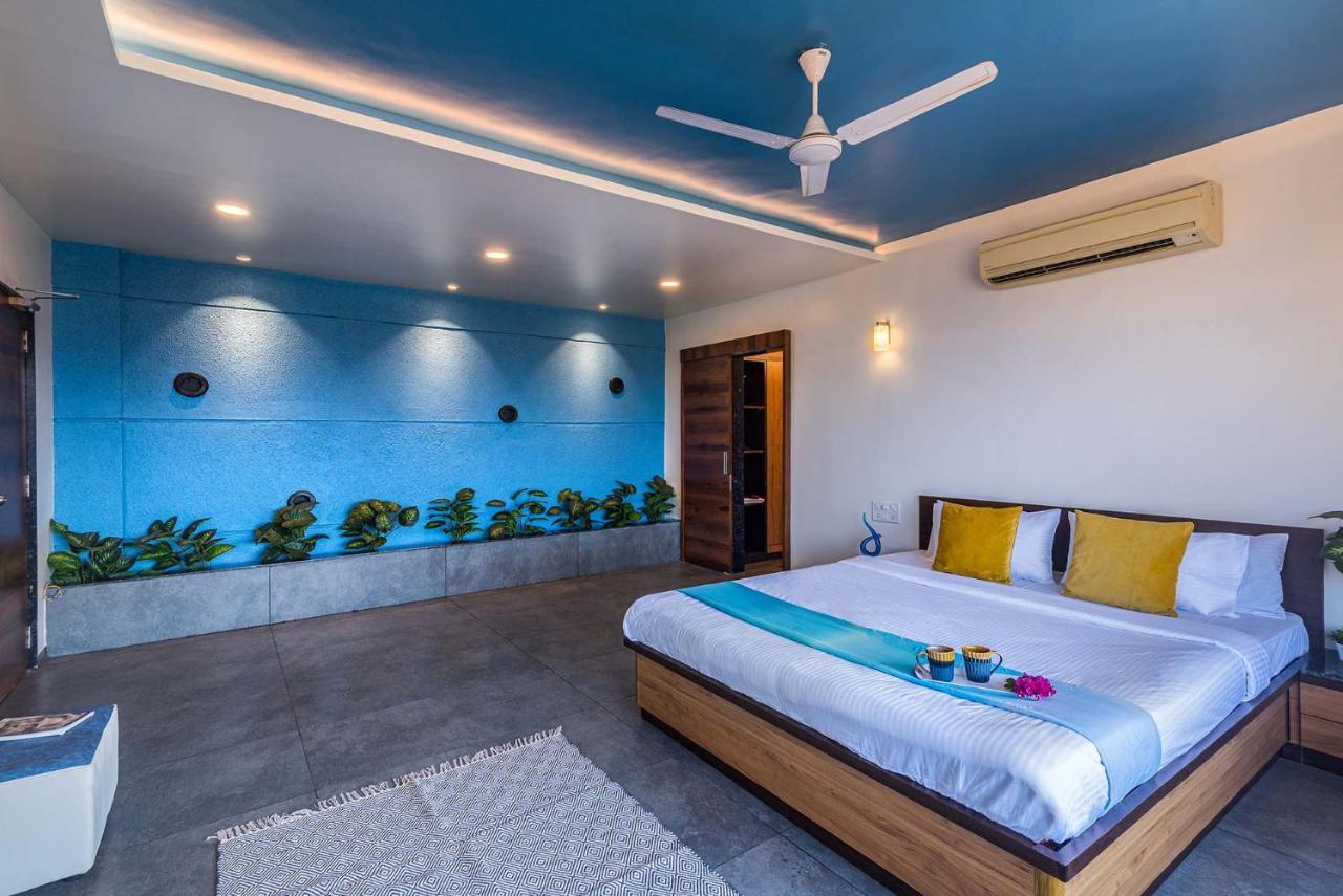 Eyes On The Lake By Stayvista - A Hillside Villa With A Captivating View Of The River Pune Eksteriør bilde