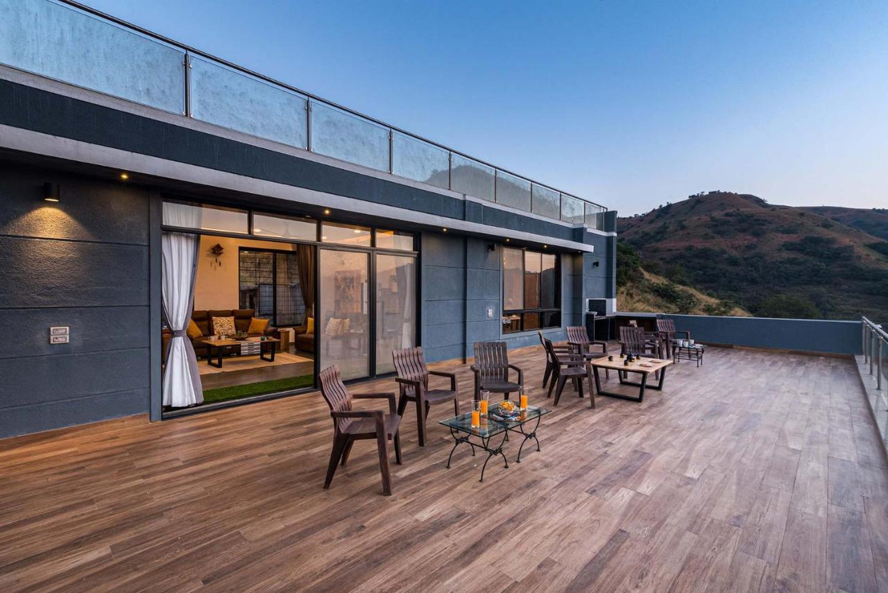 Eyes On The Lake By Stayvista - A Hillside Villa With A Captivating View Of The River Pune Eksteriør bilde